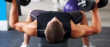 ۷ فواید برنامه ورزشی منظم در ورزش رزمی و دفاع شخصی