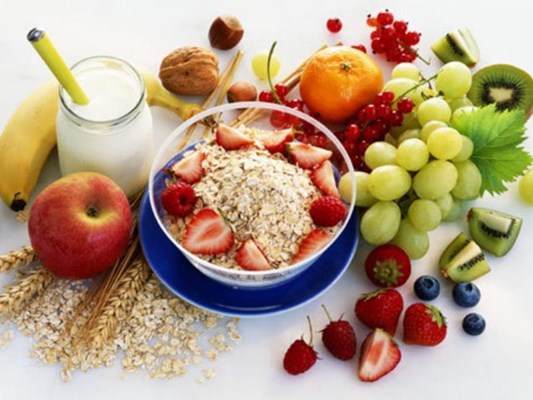 تغذیه مناسب برای ورزشکاران - تاثیر کربوهیدرات و پروتئین